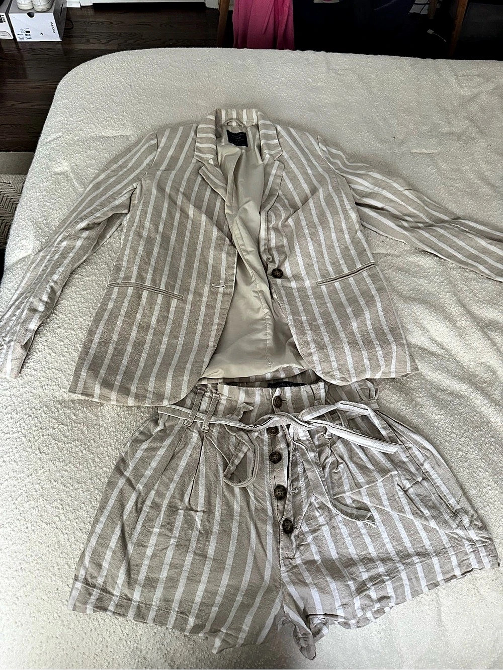 Abercrombie & Fitch Linen-Blend Nipped-Waist Blazer and Short Set Blazer &